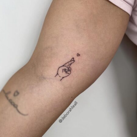 Tatuagem feminina @deborahleall - Déborah Leal 𝐓𝐀𝐓𝐓𝐎𝐎