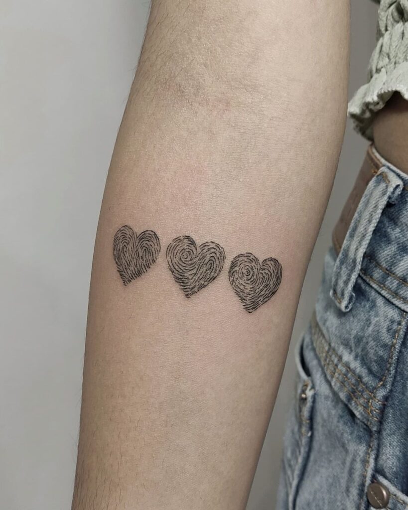 Tatuagem feminina @tili.tattoo - Tilie Andrade